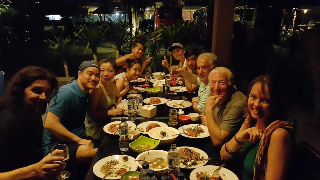 Kampoeng Nelayan Hotel 팔루 외부 사진