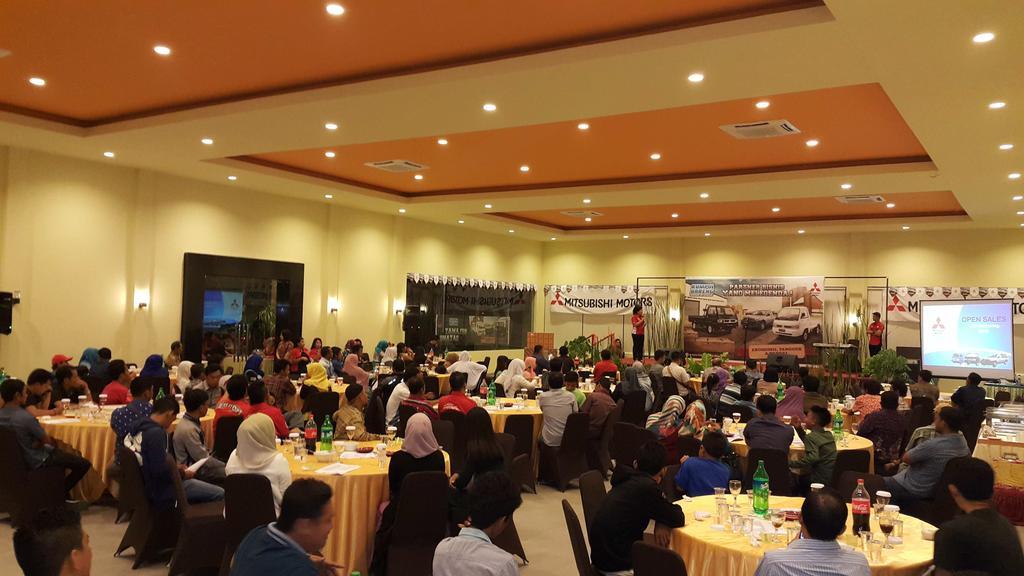 Kampoeng Nelayan Hotel 팔루 외부 사진