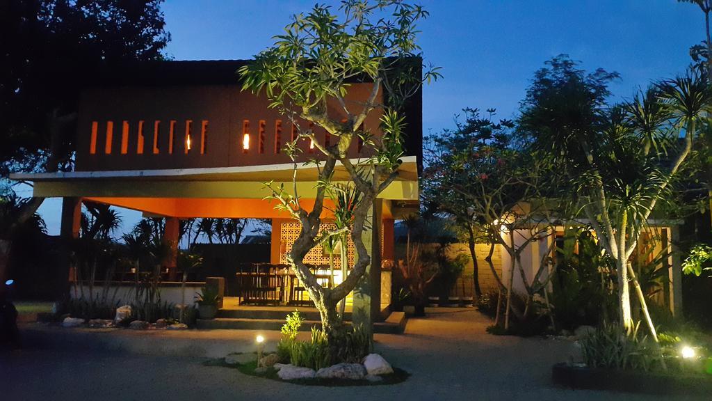 Kampoeng Nelayan Hotel 팔루 외부 사진