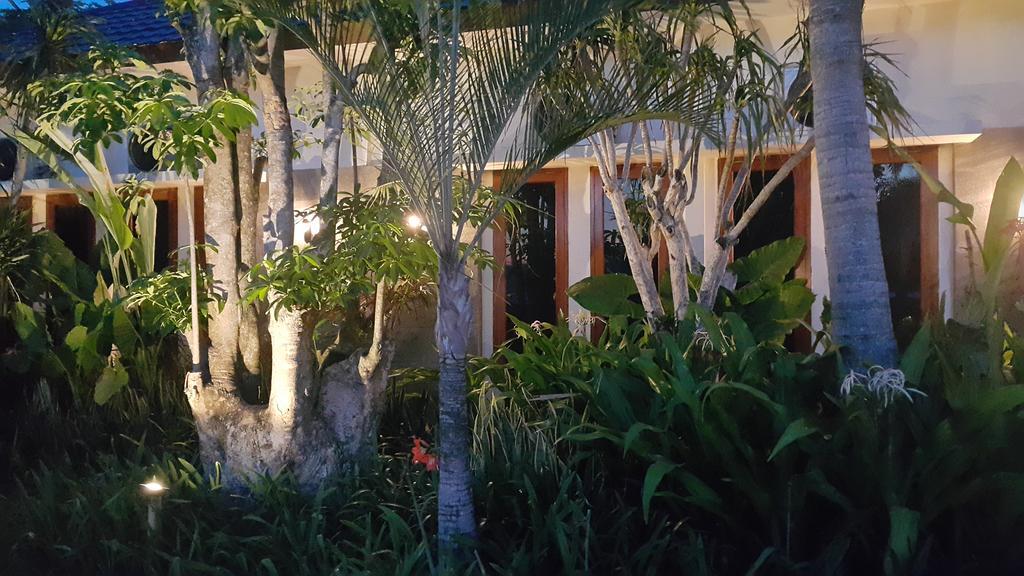 Kampoeng Nelayan Hotel 팔루 외부 사진