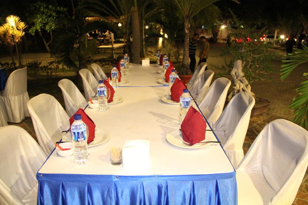 Kampoeng Nelayan Hotel 팔루 외부 사진