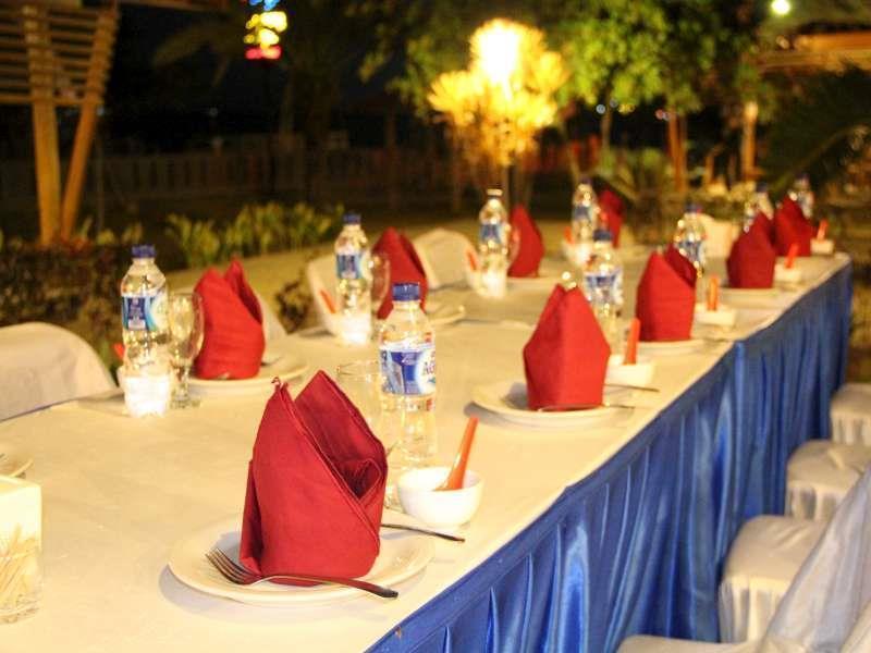 Kampoeng Nelayan Hotel 팔루 외부 사진